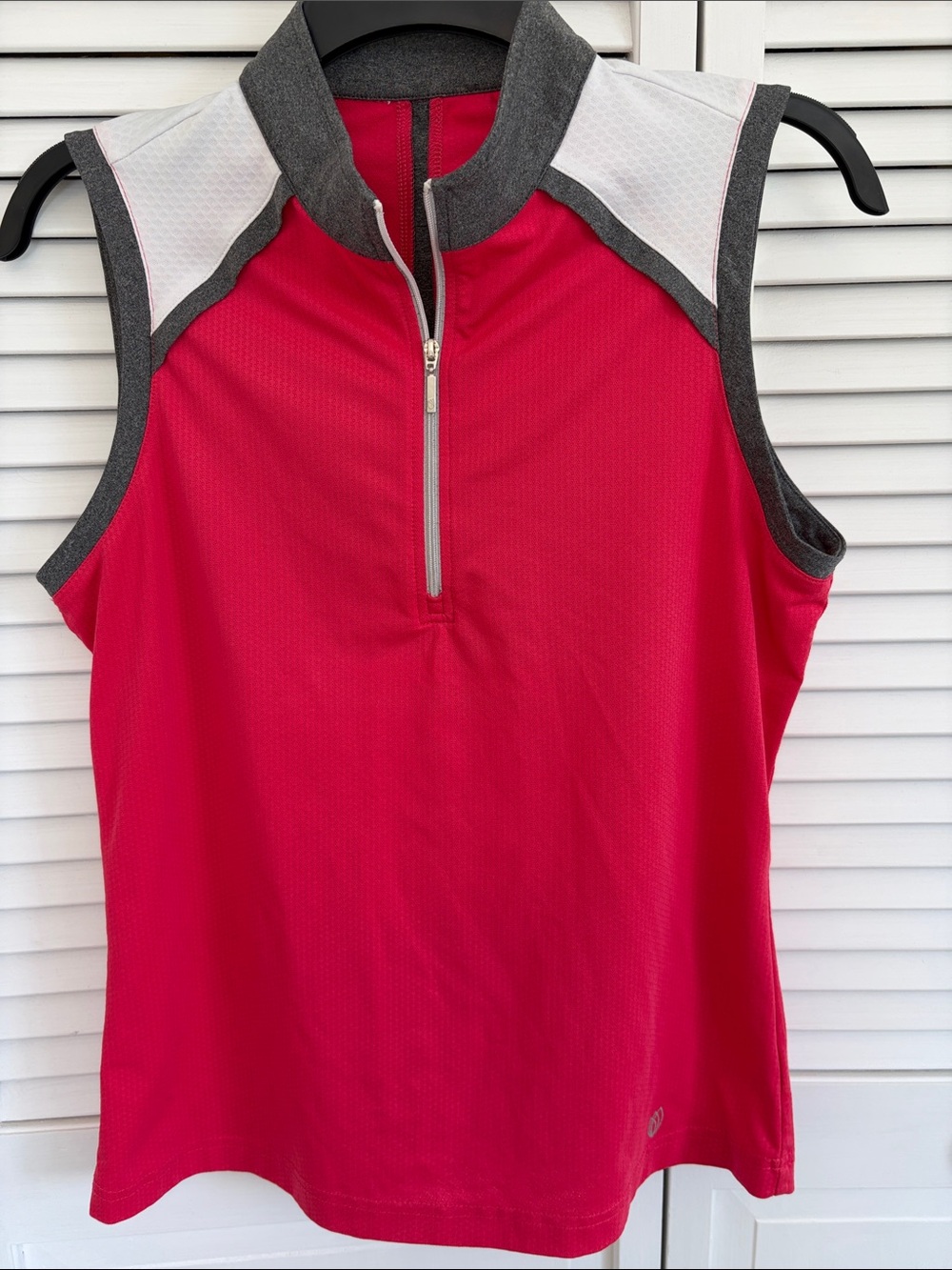 GG Blue Women's Sz Med Sleeveless Golf Pickleball Top 1/4 Zip Coral White Grey